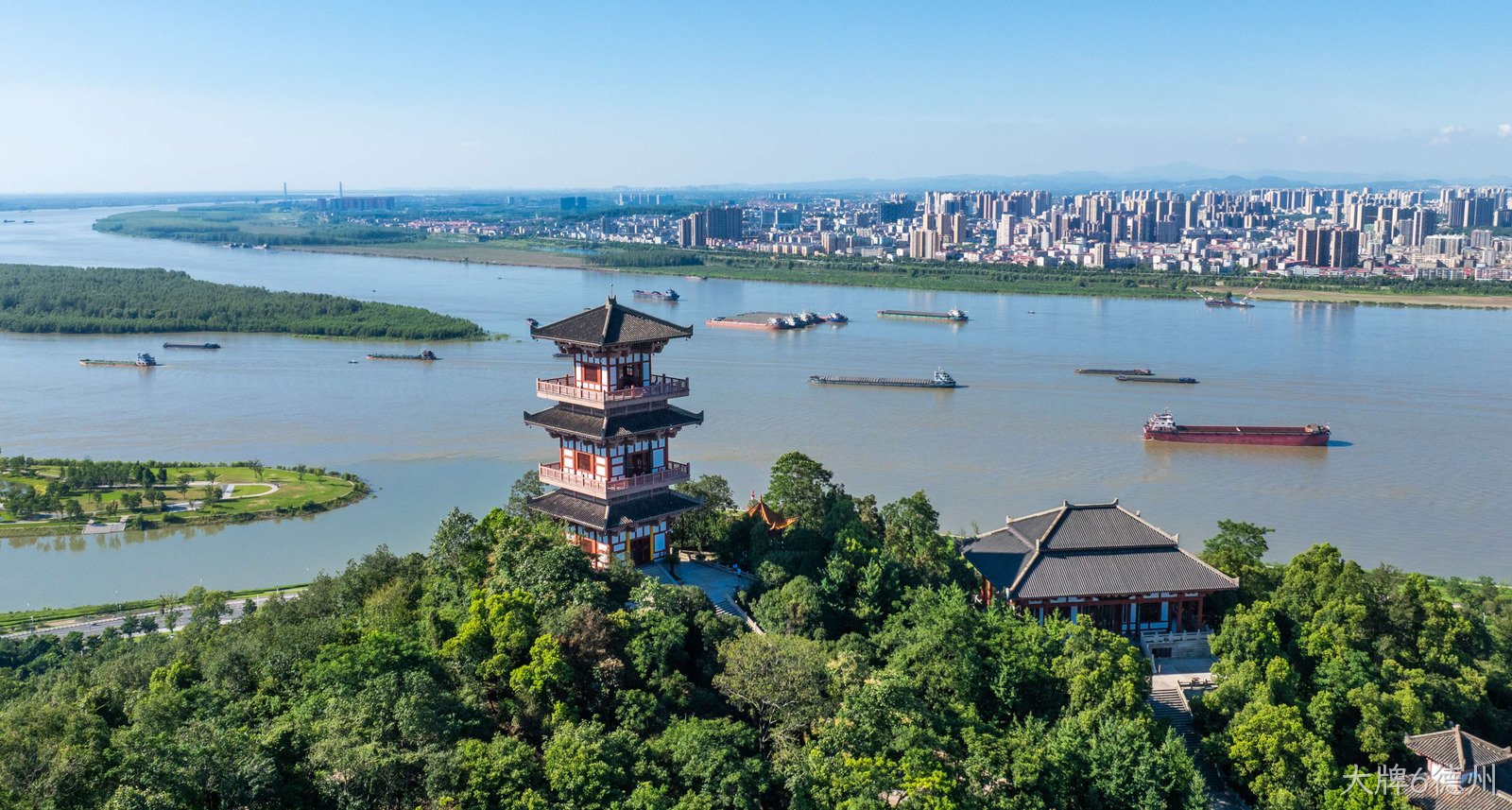 shetuwang700794049ezhouxishanfengjingqugujianyuchangjianghangyunjingguanfeiqiyeshangyong.jpg